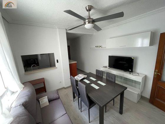 Foto 2 de Alquiler de piso en Santa Rosa - Valdeolleros de 4 habitaciones con terraza y aire acondicionado