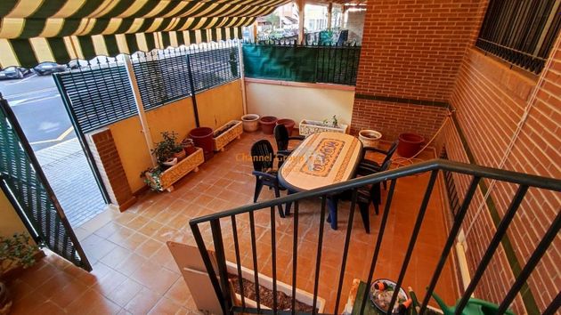 Foto 1 de Casa en venta en El Travaló - Martínez Valero de 4 habitaciones con terraza y garaje