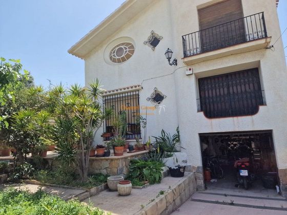 Foto 1 de Chalet en venta en El Palmeral - San Antón de 6 habitaciones con terraza y piscina