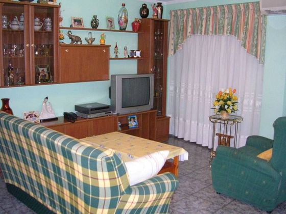 Foto 2 de Piso en venta en Crevillent de 3 habitaciones con aire acondicionado