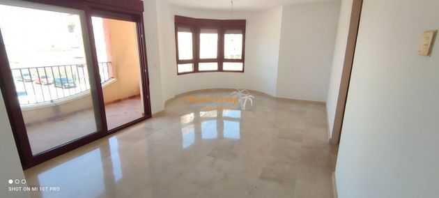 Foto 1 de Venta de piso en Almoradí de 2 habitaciones con piscina y balcón