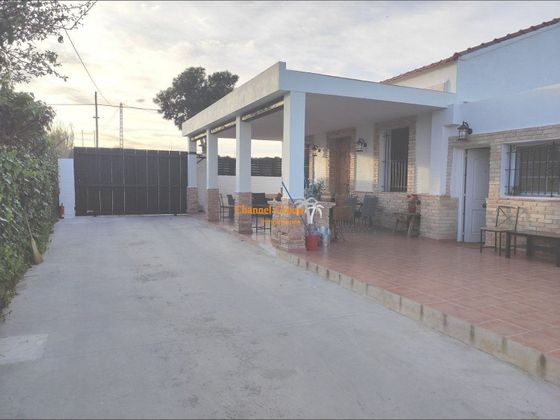Foto 2 de Casa rural en venda a Los Arenales del Sol de 3 habitacions amb terrassa i jardí