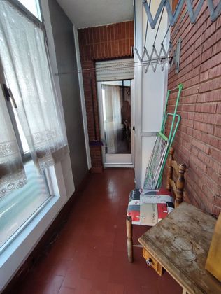 Foto 2 de Pis en venda a Universidad - Los Lirios de 3 habitacions amb terrassa i balcó