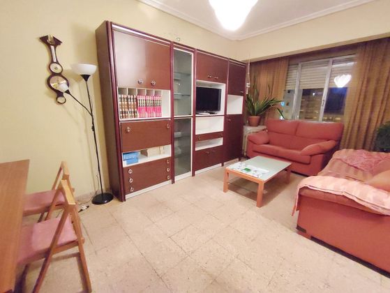Foto 2 de Pis en venda a Universidad - Los Lirios de 3 habitacions amb balcó i calefacció