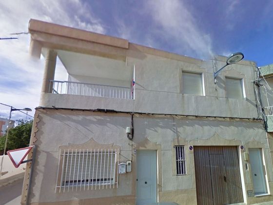 Foto 2 de Piso en venta en San Isidro - Campohermoso de 3 habitaciones con terraza