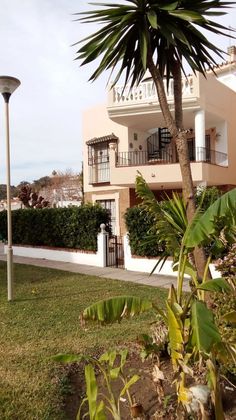 Foto 1 de Piso en venta en calle De la Ponderosa de 2 habitaciones con terraza y piscina