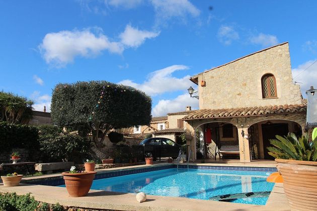 Foto 1 de Xalet en venda a Santa María del Camí de 5 habitacions amb terrassa i piscina