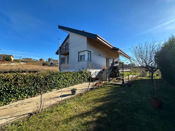 Foto 1 de Casa rural en venda a calle Cruz de 5 habitacions amb terrassa i garatge