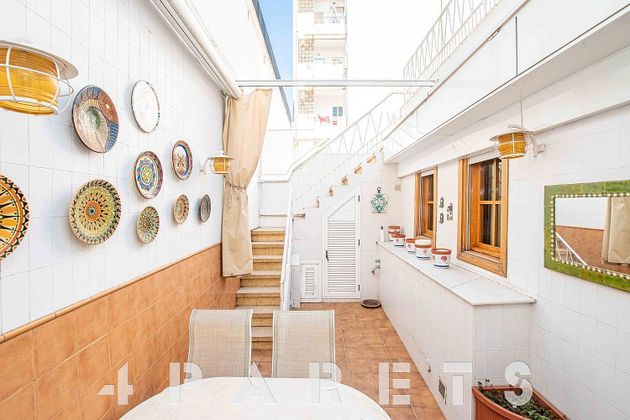 Foto 1 de Casa en venda a Casagemes - Canyadó de 7 habitacions amb terrassa i balcó