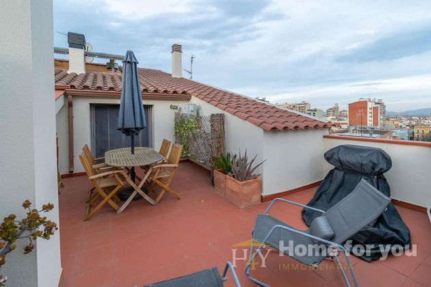 Foto 2 de Dúplex en venta en calle De L'empordà de 3 habitaciones con terraza y garaje