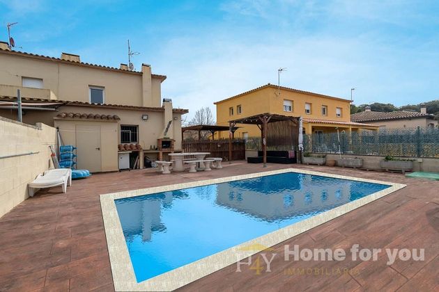 Foto 1 de Casa en venta en rambla De Santa Eugènia de 5 habitaciones con terraza y piscina