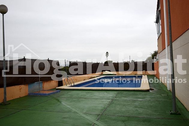 Foto 2 de Casa en venda a Playa de Almazora-Ben Afeli de 3 habitacions amb terrassa i piscina