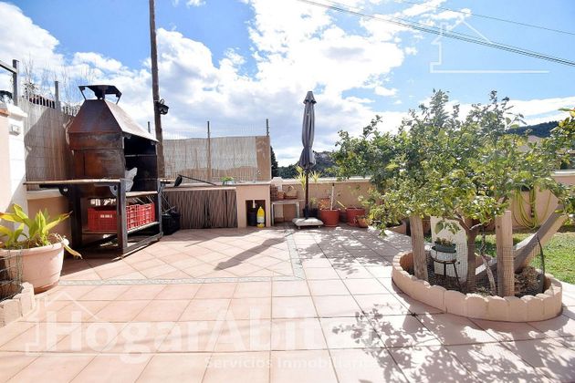 Foto 1 de Chalet en venta en Vall d´Uixó (la) de 3 habitaciones con terraza y garaje
