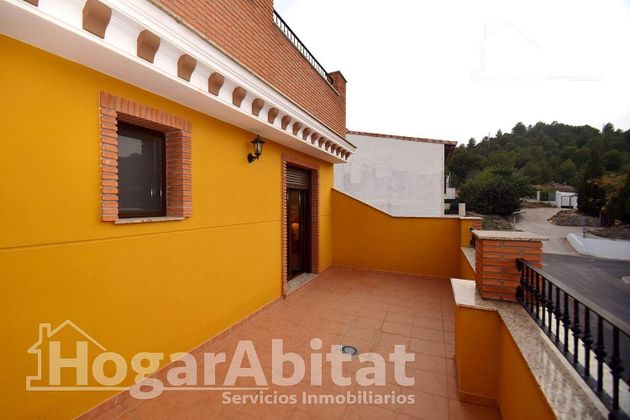 Foto 2 de Casa en venta en Vall d´Uixó (la) de 5 habitaciones con terraza y garaje