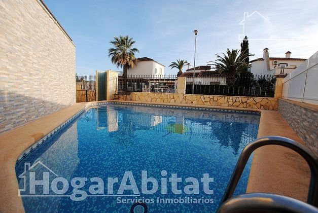 Foto 2 de Pis en venda a Oliva Nova de 2 habitacions amb piscina i garatge