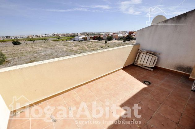 Foto 1 de Venta de casa en Massamagrell de 4 habitaciones con terraza y garaje