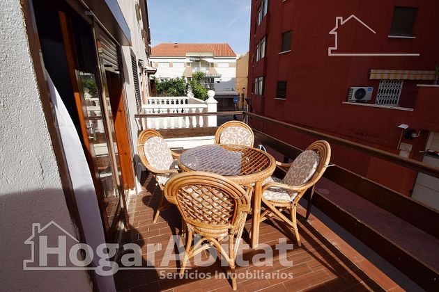 Foto 1 de Casa en venda a Zona Playa de la Concha de 2 habitacions amb terrassa i garatge