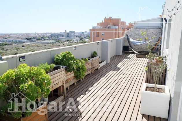 Foto 2 de Venta de ático en Valterna de 3 habitaciones con terraza y piscina