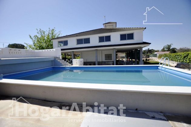 Foto 2 de Venta de chalet en Urbanizaciones de 4 habitaciones con terraza y piscina
