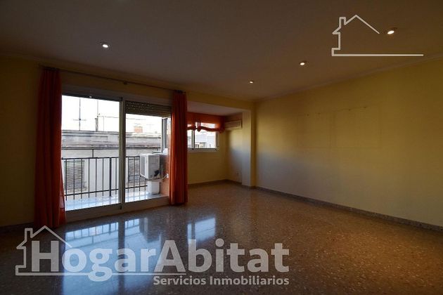 Foto 2 de Piso en venta en Centro - Gandia de 4 habitaciones con terraza y garaje
