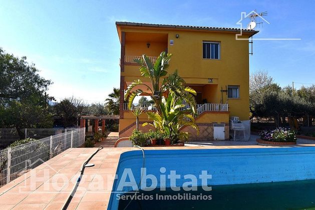 Foto 1 de Chalet en venta en Onda de 5 habitaciones con terraza y piscina