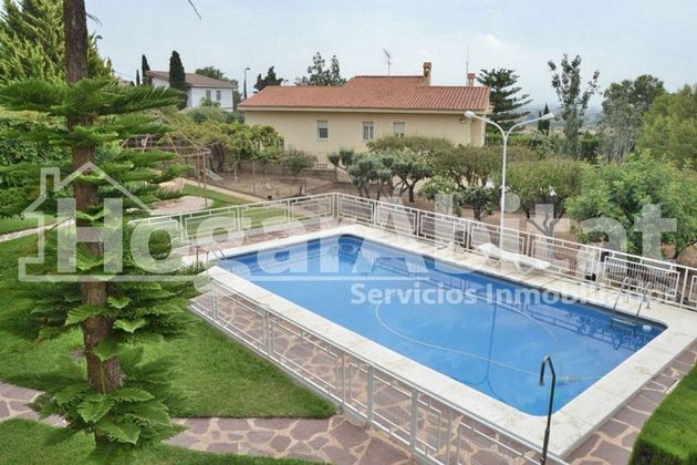 Foto 1 de Chalet en venta en El Vedat - Santa Apolonia de 4 habitaciones con terraza y piscina