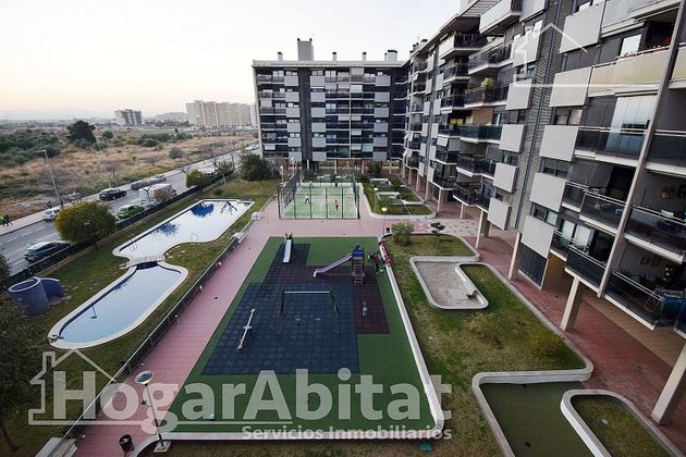 Foto 2 de Pis en venda a Parque Sensal de 3 habitacions amb terrassa i piscina