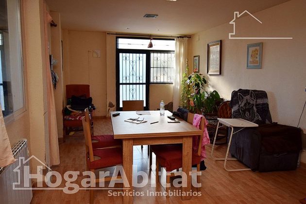 Foto 2 de Chalet en venta en El Grao de 2 habitaciones con terraza