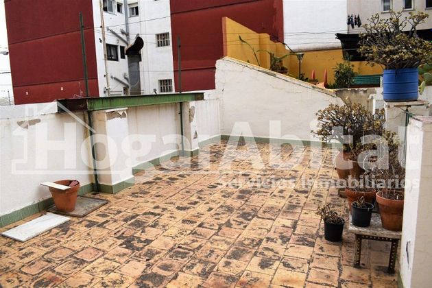 Foto 2 de Venta de casa en Centro Ciudad de 3 habitaciones con terraza