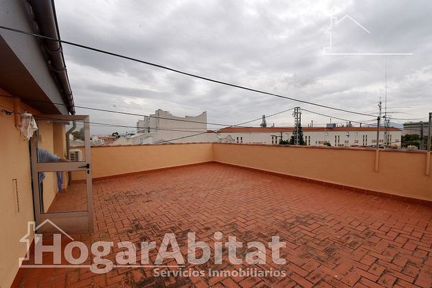 Foto 2 de Chalet en venta en Playa de Almazora-Ben Afeli de 5 habitaciones con terraza y piscina