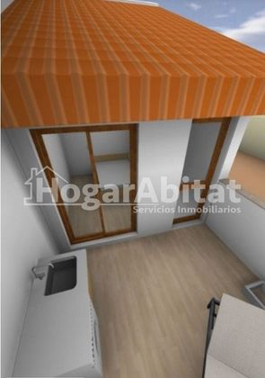 Foto 2 de Venta de casa en Alaquàs de 3 habitaciones con terraza y piscina