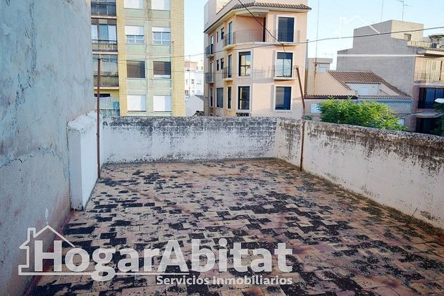 Foto 2 de Venta de chalet en Avda. Alemania - Italia de 6 habitaciones con terraza y calefacción