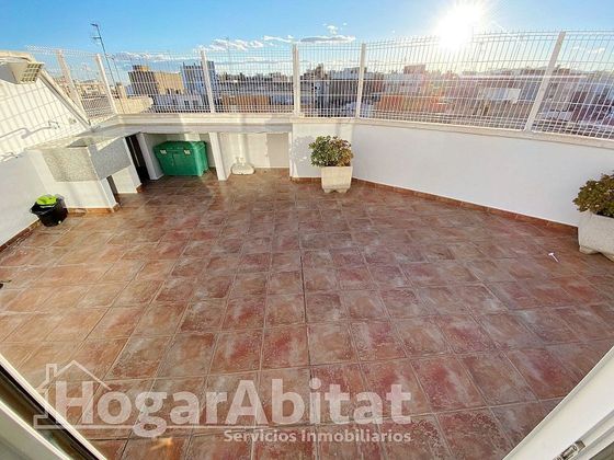 Foto 1 de Àtic en venda a Zona Llombai de 3 habitacions amb terrassa i garatge