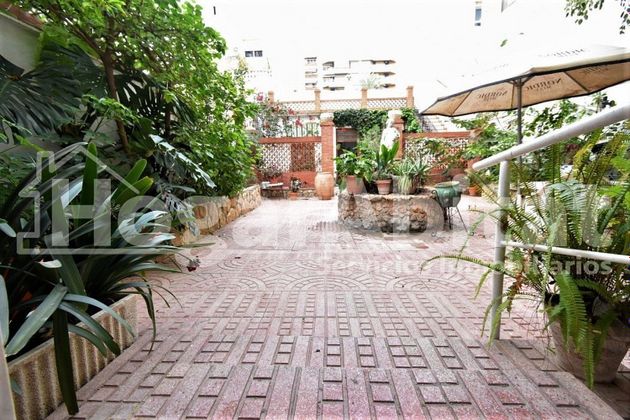 Foto 1 de Casa en venda a Centro - Gandia de 4 habitacions amb terrassa i jardí