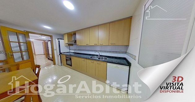 Foto 1 de Venta de piso en Camino de Onda - Salesianos - Centro de 4 habitaciones con garaje y balcón