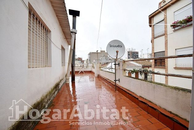 Foto 1 de Casa en venta en Zona Llombai de 4 habitaciones con terraza y garaje