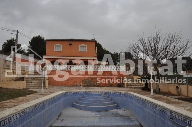 Foto 1 de Venta de chalet en Turís de 8 habitaciones con terraza y piscina