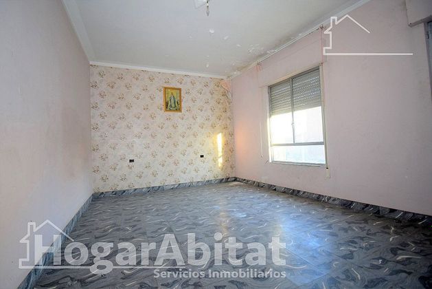 Foto 2 de Chalet en venta en Vall d´Uixó (la) de 3 habitaciones con terraza