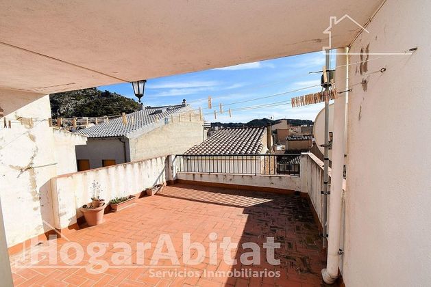 Foto 2 de Venta de chalet en Borriol de 4 habitaciones con terraza y balcón