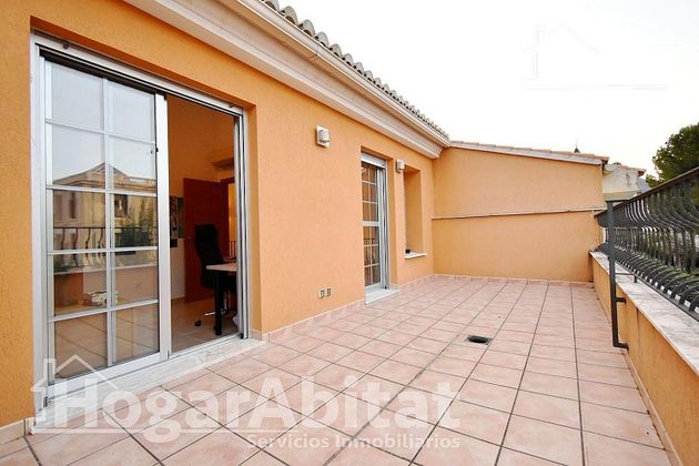 Foto 2 de Venta de casa en Benirredrà de 5 habitaciones con terraza y balcón