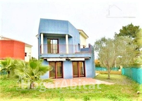 Foto 2 de Xalet en venda a Riba-roja de Túria de 5 habitacions amb terrassa i piscina