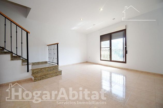 Foto 2 de Casa en venda a Vall d´Uixó (la) de 4 habitacions amb terrassa i garatge