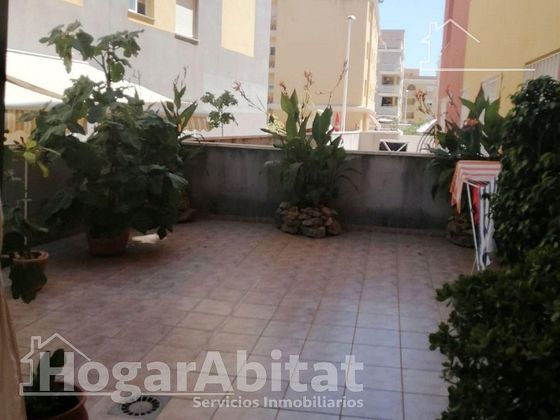 Foto 1 de Piso en venta en Moncófar playa de 2 habitaciones con terraza y piscina