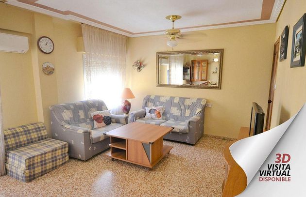 Foto 2 de Piso en venta en Zona Llombai de 3 habitaciones con balcón y aire acondicionado