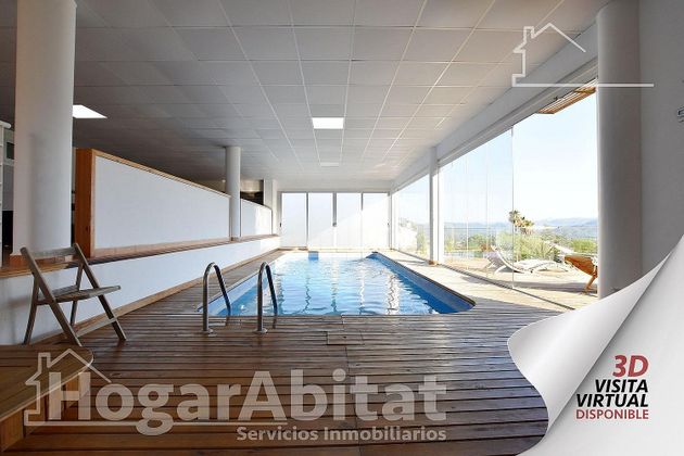 Foto 2 de Venta de chalet en Plaça Eliptica-Republica Argentina-Germanies de 4 habitaciones con terraza y piscina