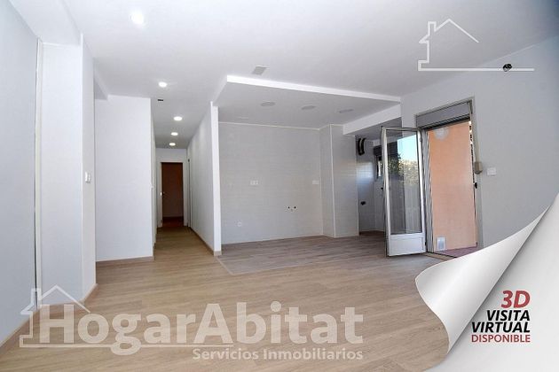 Foto 2 de Venta de piso en Cariñena - Carinyena de 4 habitaciones con balcón y ascensor