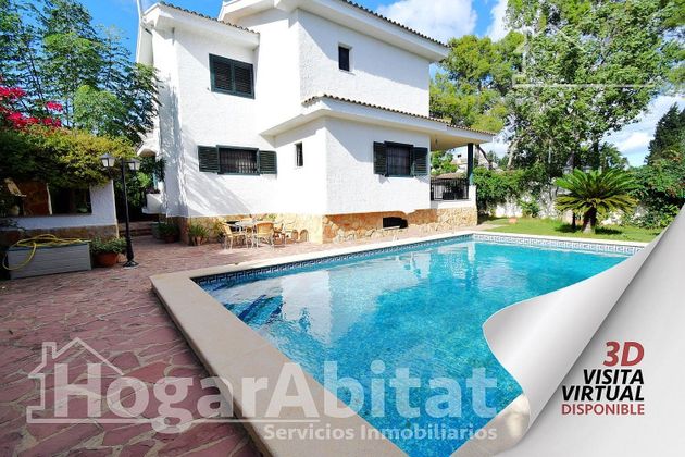 Foto 2 de Xalet en venda a Riba-roja de Túria de 4 habitacions amb terrassa i piscina