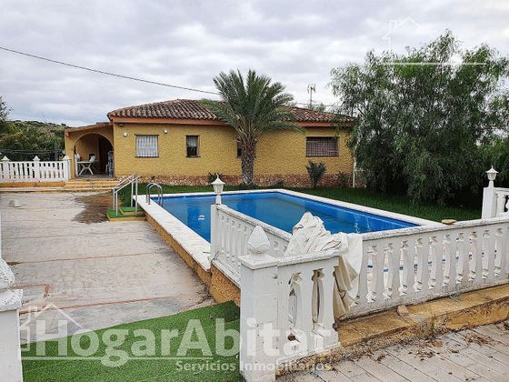Foto 1 de Xalet en venda a Urbanizaciones de 5 habitacions amb terrassa i piscina