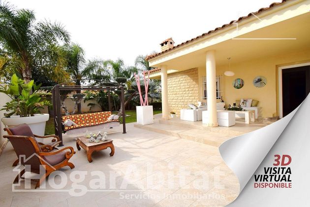 Foto 1 de Chalet en venta en El Paraiso-Los Almendros de 4 habitaciones con terraza y garaje