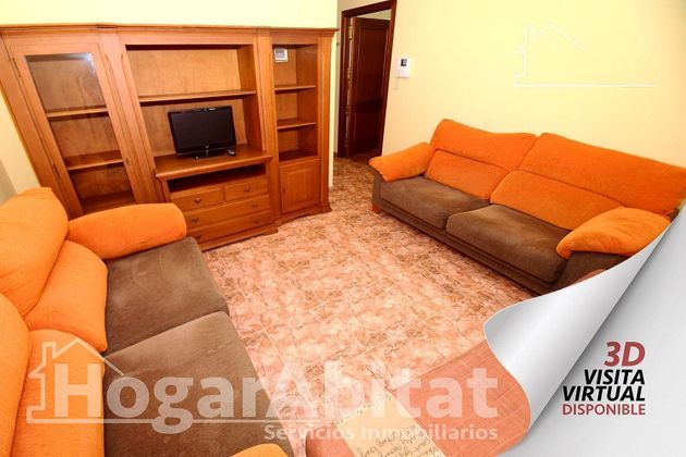 Foto 2 de Piso en venta en Zona Llombai de 2 habitaciones con garaje y aire acondicionado